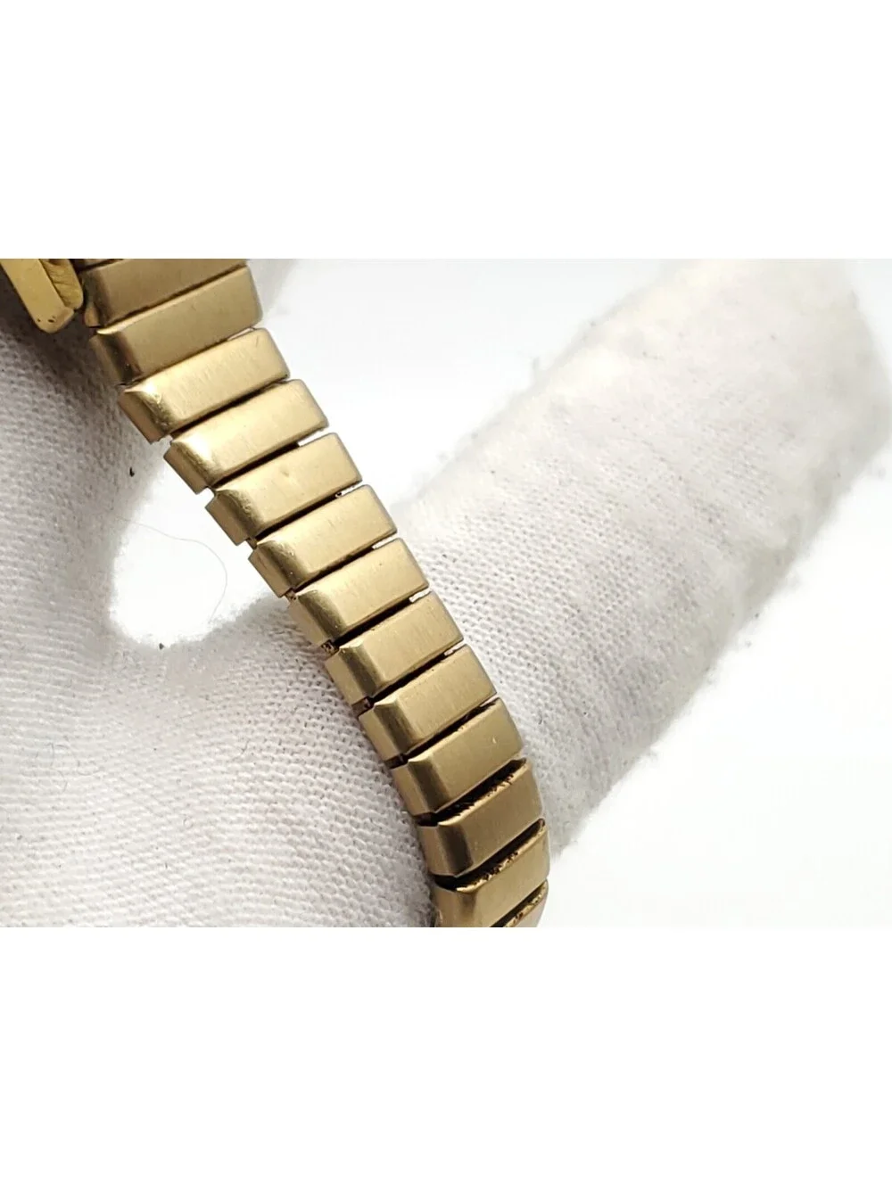 Timex Indiglo Womens Watch New Battery Please Read Gold Tone 24mm